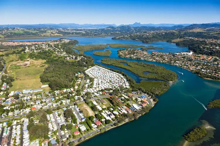 34 Philp Parade, Tweed Heads South NSW 2486