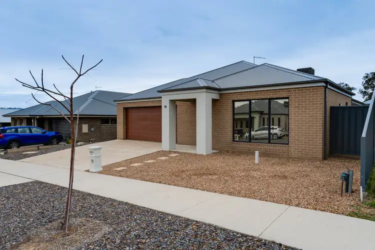 16 Hillford Circuit, Thurgoona NSW 2640