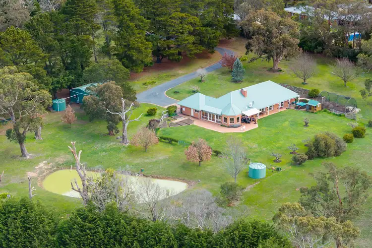 19 Dunn Street, Macedon VIC 3440