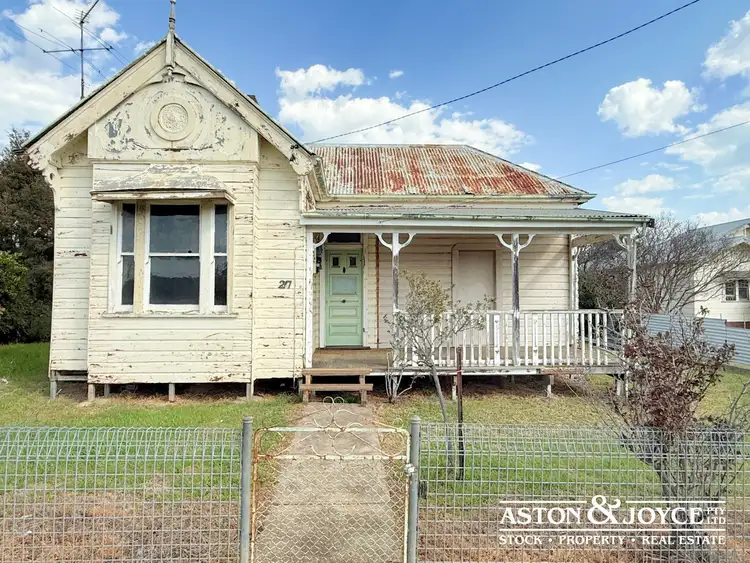 27 East Street, Grenfell NSW 2810