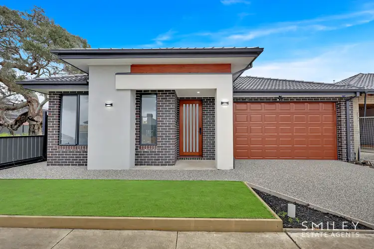 13 Dome av, Donnybrook VIC 3064