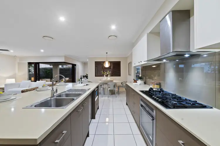 Fifth view of Homely house listing, 10 Saint Marys Close, Doolandella QLD 4077