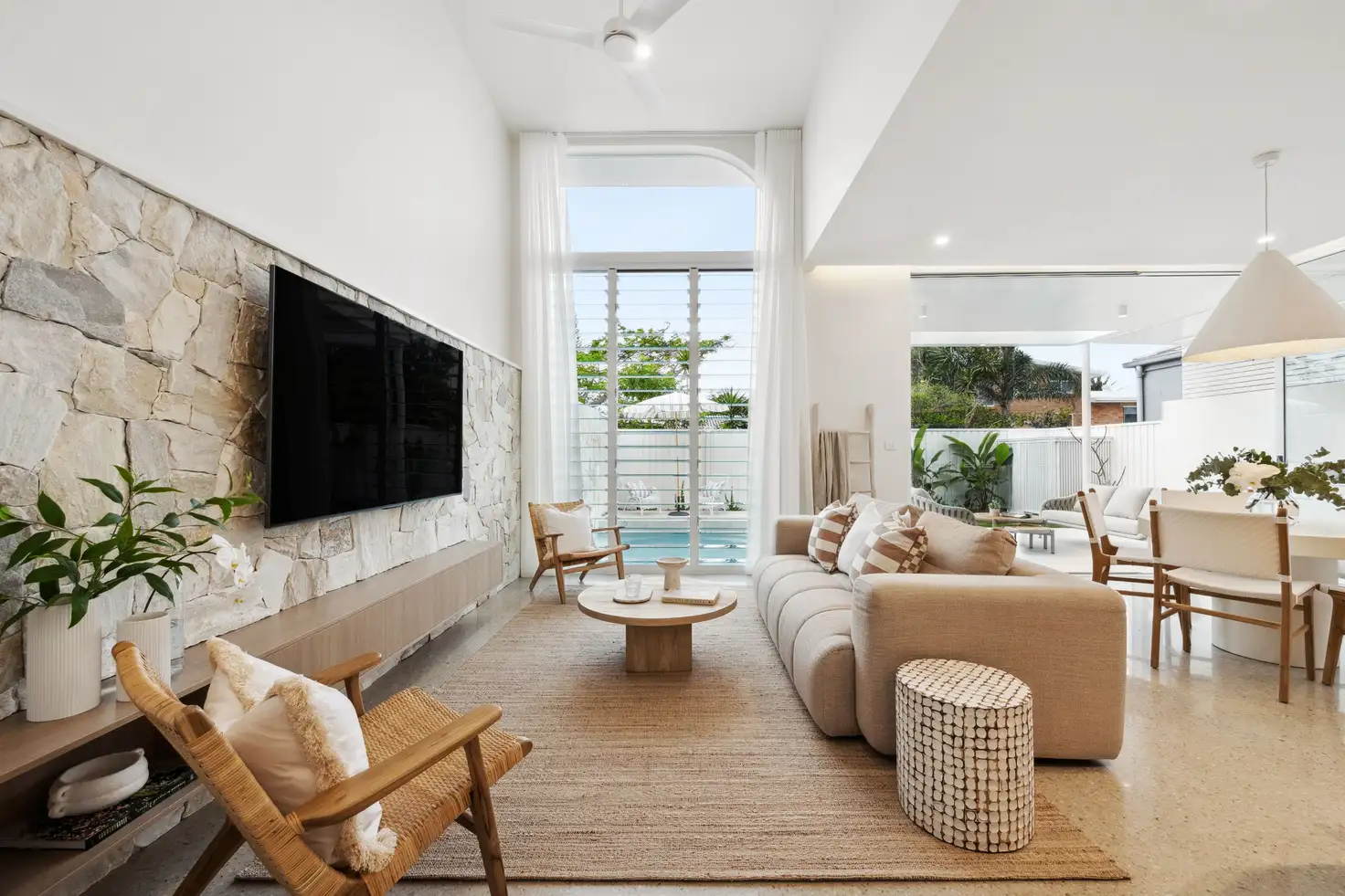 Main view of Homely semi-detached listing, 2/10 Saleng Crescent, Warana QLD 4575