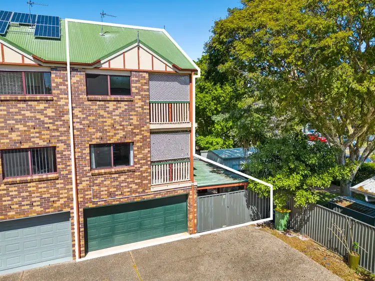 2/48 Walton Street, Southport QLD 4215
