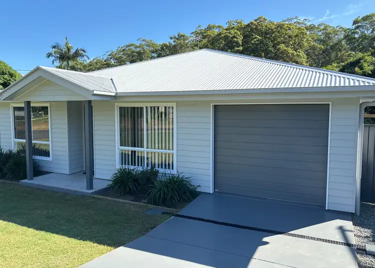 31 Laurel Street, Russell Island QLD 4184
