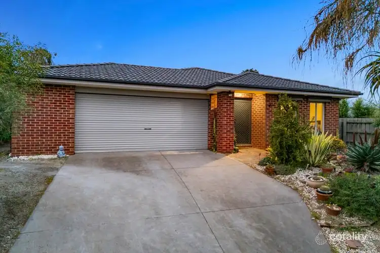 Second view of Homely house listing, 19 Kensington Square, Drouin VIC 3818