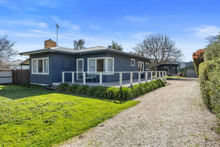 93 Livingstone St, Avenel VIC 3664