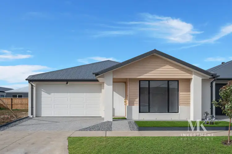8 Kooyongkoot Drive, Mickleham VIC 3064