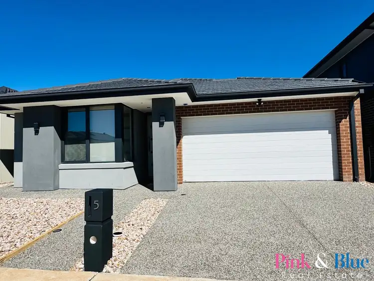 5 Comosa Street, Rockbank VIC 3335