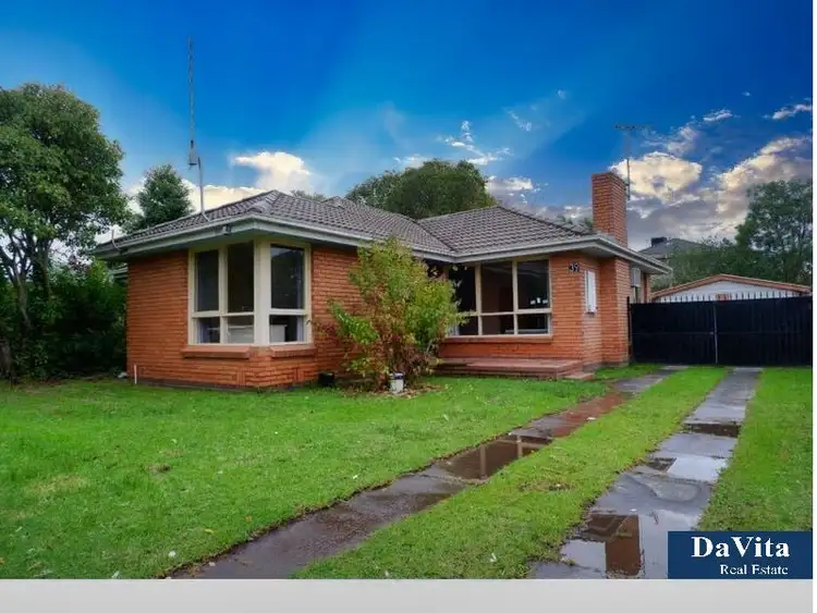 39 Dennis Street, Clayton VIC 3168