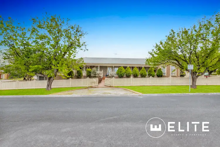 12 Milparinka Way, Berwick VIC 3806
