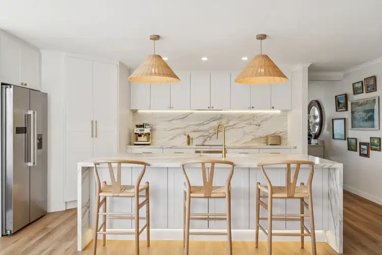10 Pennyroyal Circle