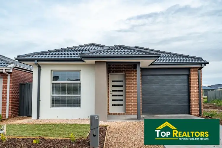 13 Raptor Place, Melton South VIC 3338