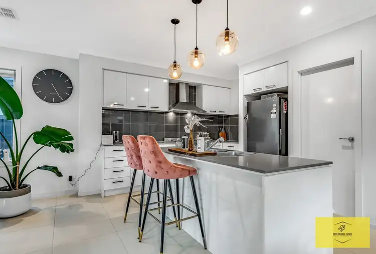 Fifth view of Homely house listing, 11 Award Crescent, Truganina VIC 3029