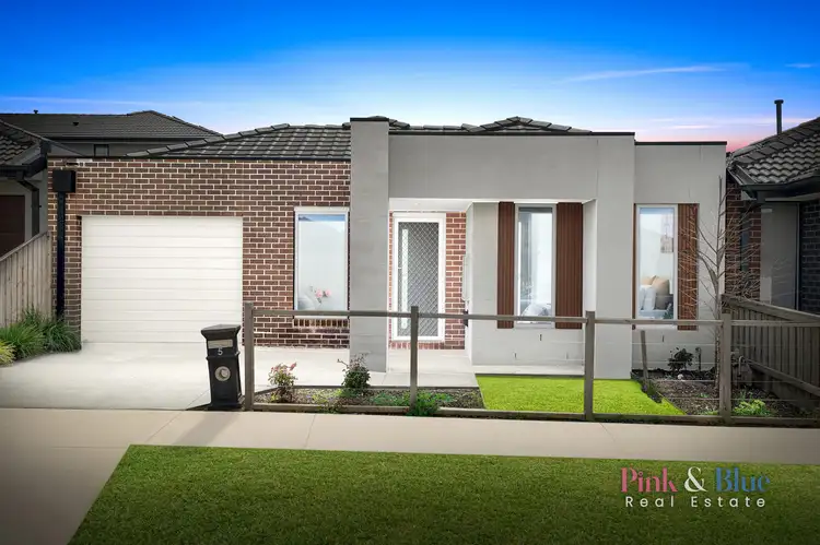5 Plume Tce, Rockbank VIC 3335