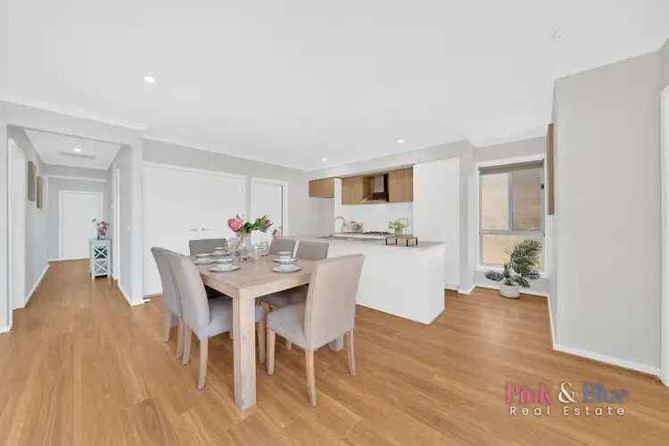 5 Plume Tce, Rockbank VIC 3335