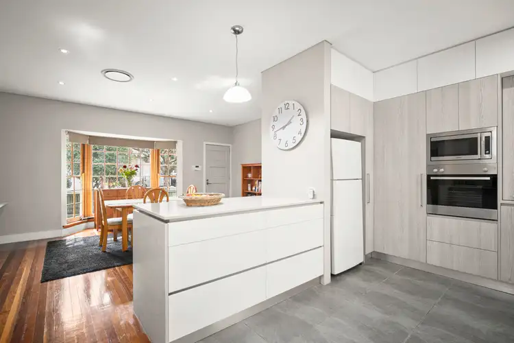 6 Foch Avenue, Gymea NSW 2227