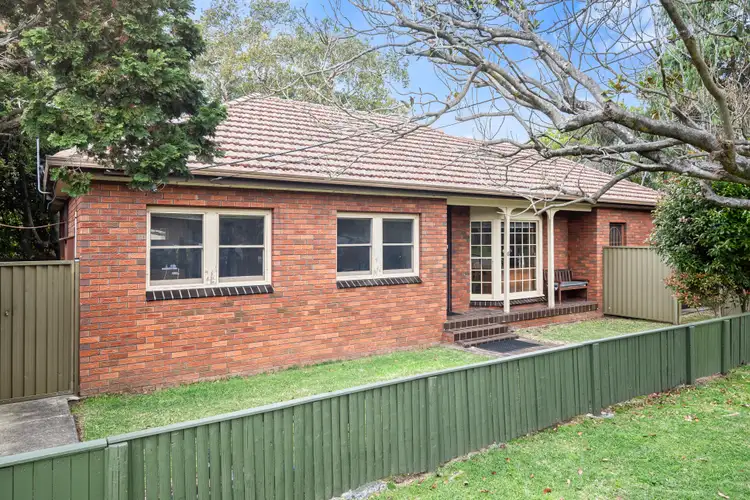 6 Foch Avenue, Gymea NSW 2227