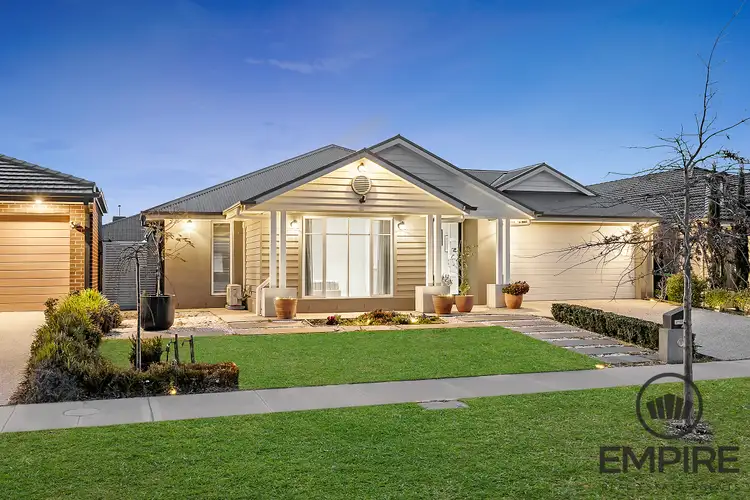 37 Casa Circuit, Clyde North VIC 3978