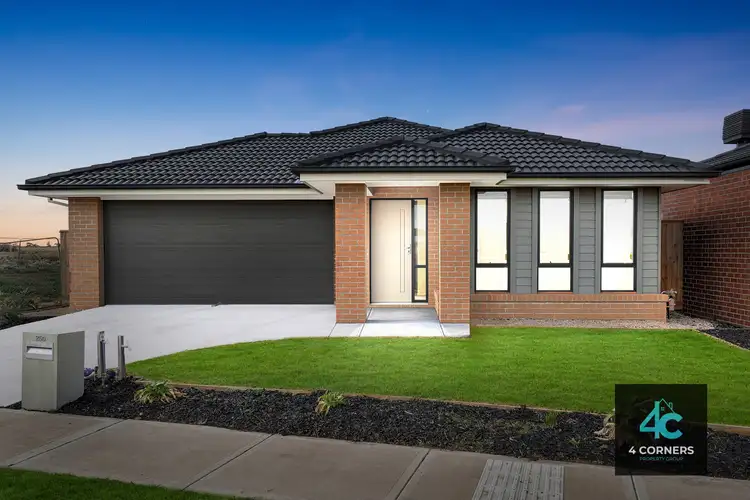 250 Maracana Avenue, Manor Lakes VIC 3024
