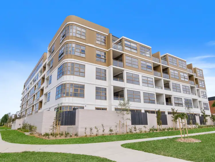 205/43 Arthur Blakeley Way, Coombs ACT 2611