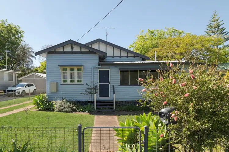 3 Henderson Street, Newtown QLD 4350
