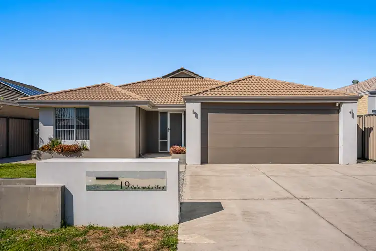 19 Calamocha Way, Piara Waters WA 6112