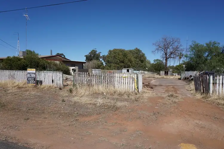 30 Ungarie Street, Ungarie NSW 2669