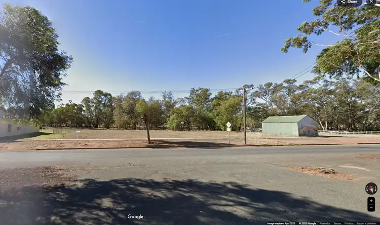 1-5 Wollongough Street, Ungarie NSW 2669