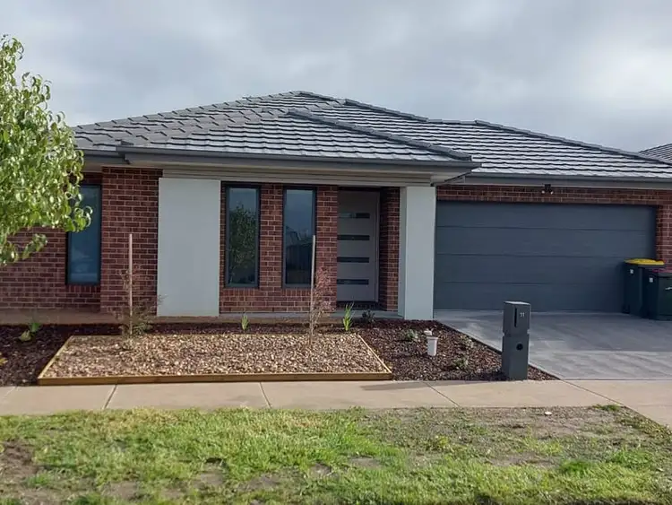 11 Goodenia Avenue, Lara VIC 3212