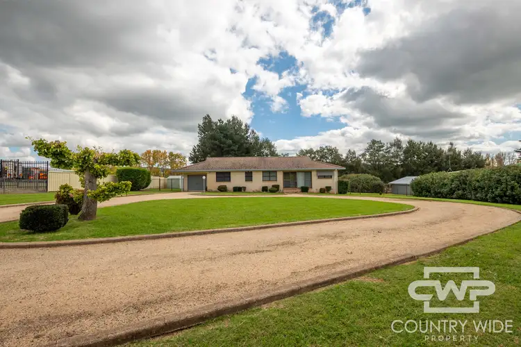 9955 New England Highway, Glen Innes NSW 2370