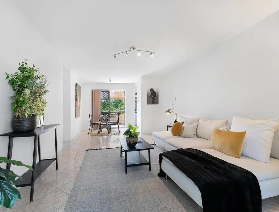 Main view of Homely unit listing, 2/68 York Street, Coorparoo QLD 4151