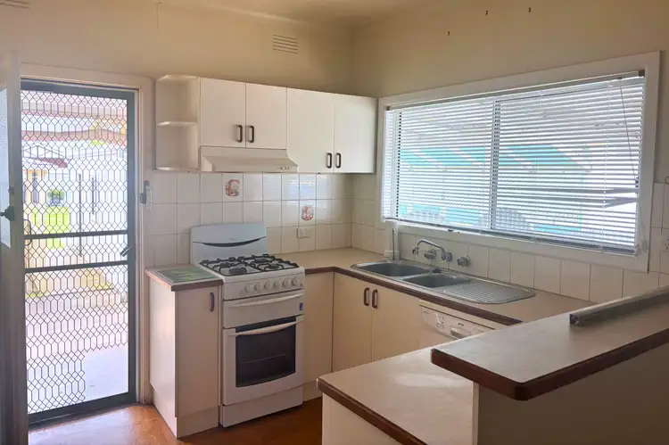 Second view of Homely house listing, 27 WILLIAM STREET, Wodonga VIC 3690