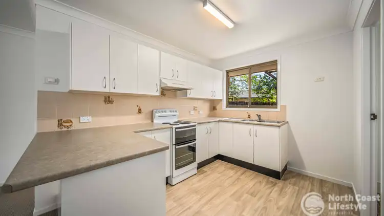 Second view of Homely house listing, 2 Bass Court, Ocean Shores NSW 2483