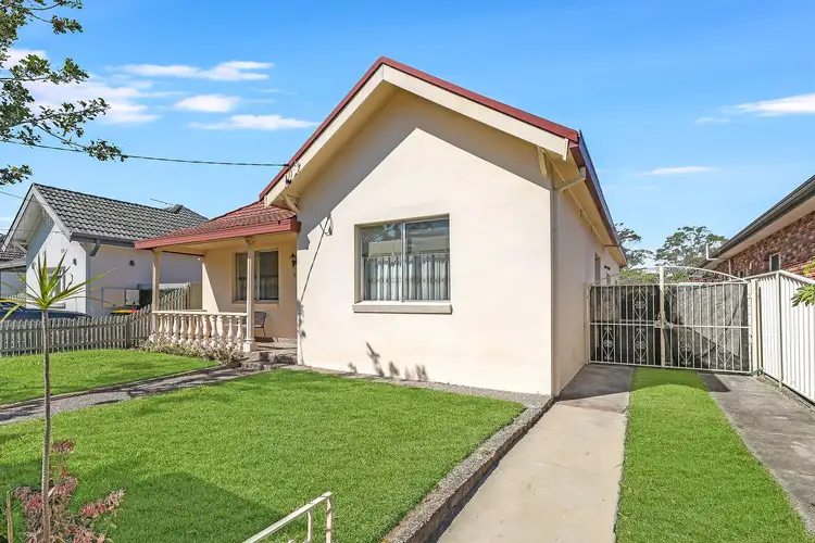 67 Tweedmouth Avenue