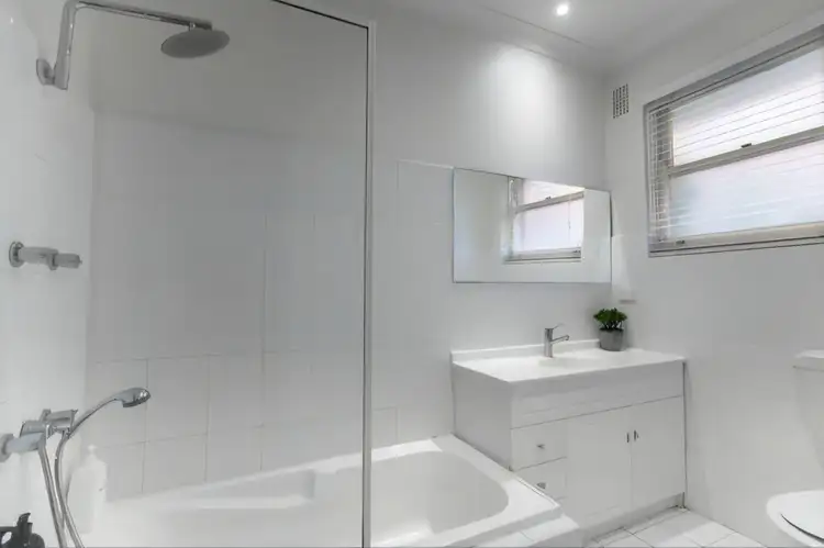 Fifth view of Homely apartment listing, 2/114 Chuter Avenue, Ramsgate Beach NSW 2217