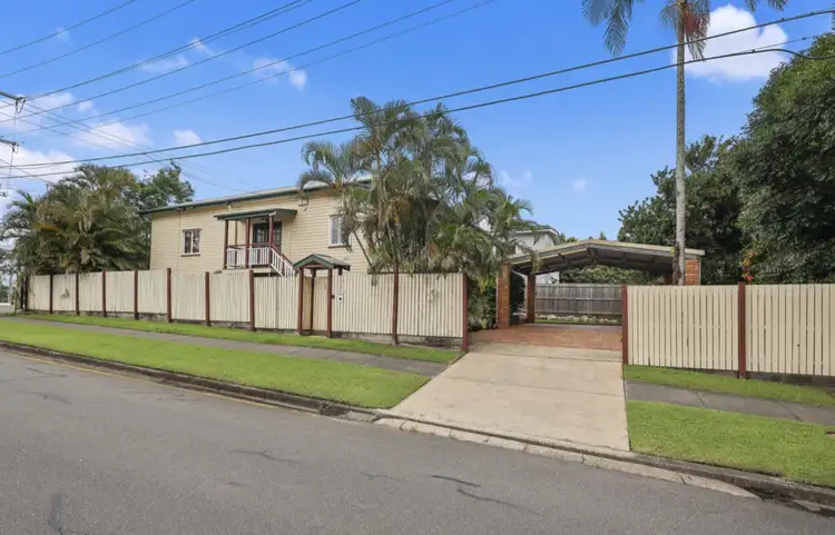 1 Nash Street, Sandgate QLD 4017
