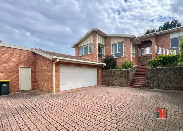 6 Hollyoak Rise, Eltham North VIC 3095
