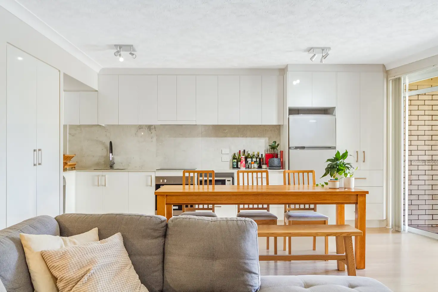 Main view of Homely unit listing, 10/54 Dutton Street, Coolangatta QLD 4225