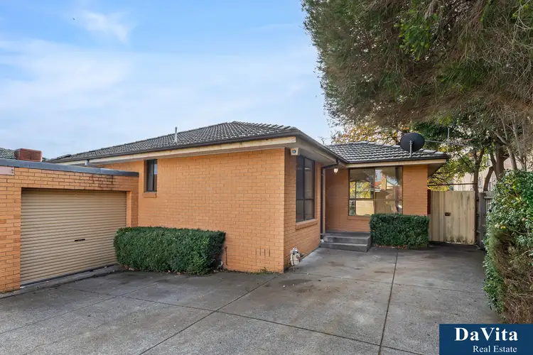 2/17 Seascape Street, Clayton VIC 3168
