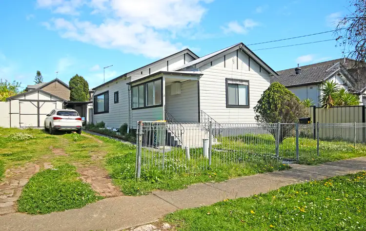11 Renown Avenue, Wiley Park NSW 2195