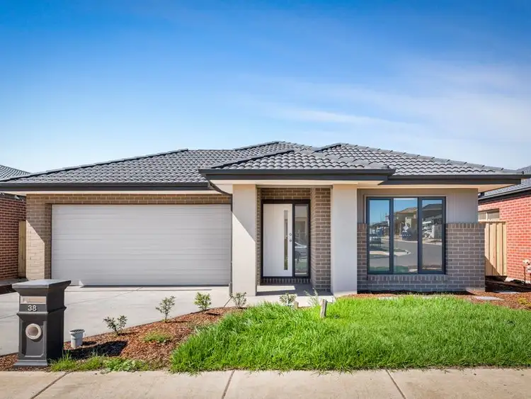 38 Blazon Drive, Tarneit VIC 3029