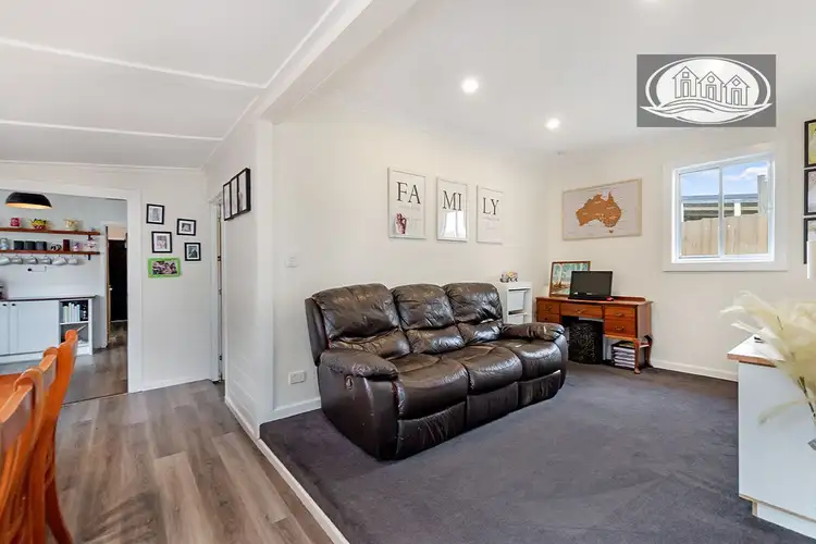 Sixth view of Homely house listing, 7 Lorna Court, Portland VIC 3305