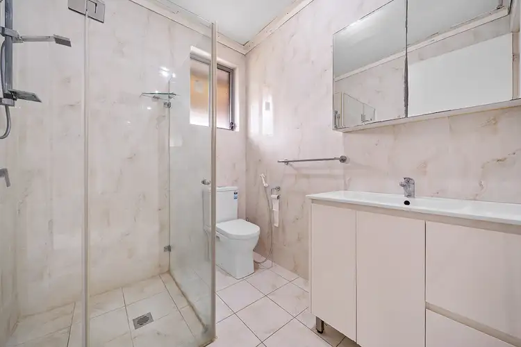 Fourth view of Homely flat listing, 2B Vineyard Avenue, Smithfield NSW 2164