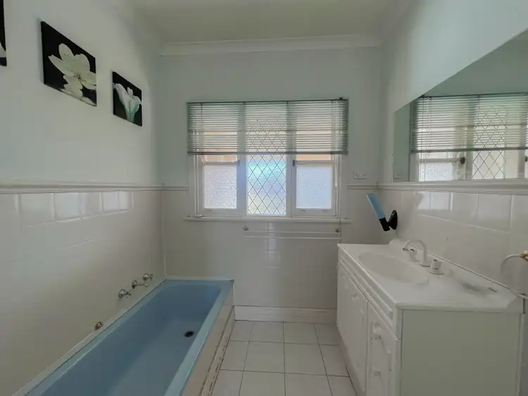 Fifth view of Homely house listing, 70 Rutherford Street, Swan Hill VIC 3585