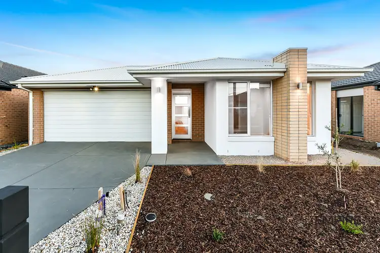 8 Snowy Road, Officer VIC 3809
