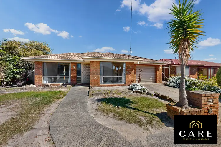 9 Chester Drive, Hampton Park VIC 3976