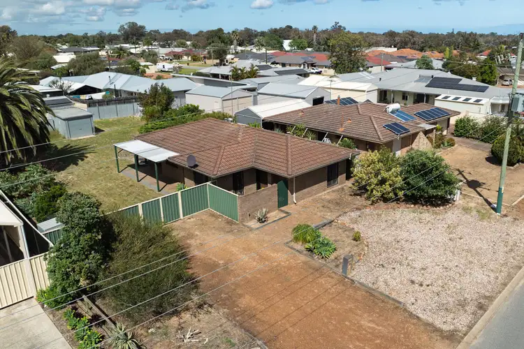 14 Deering, North Yunderup WA 6208