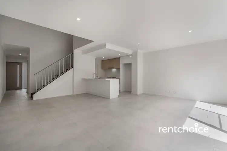 Second view of Homely house listing, 14 Handford Place, Orelia WA 6167