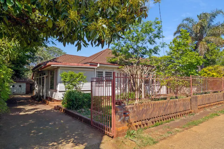 144 Holberton Street, Newtown QLD 4350